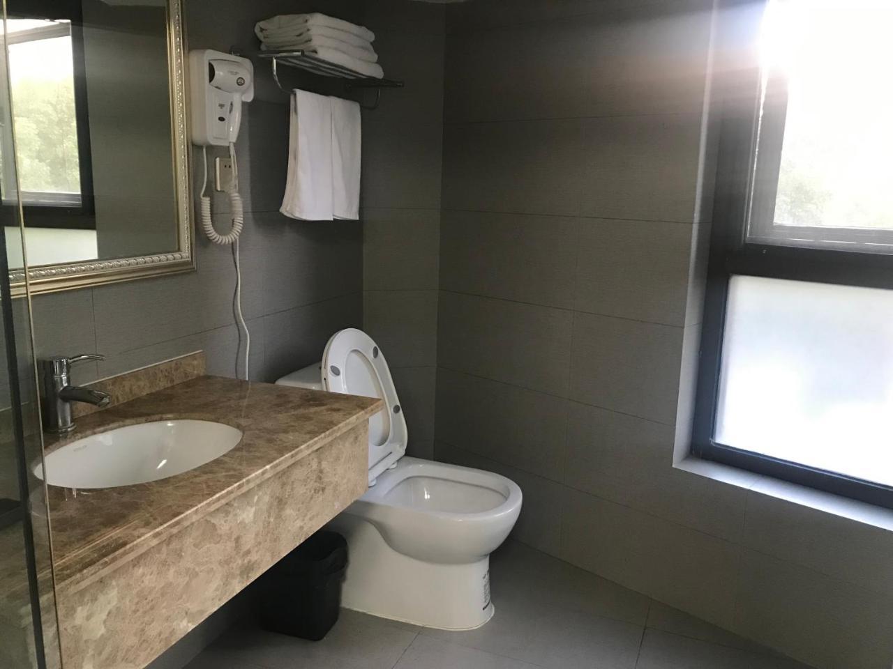 Shanghai Summer International Youth Hostel Екстер'єр фото